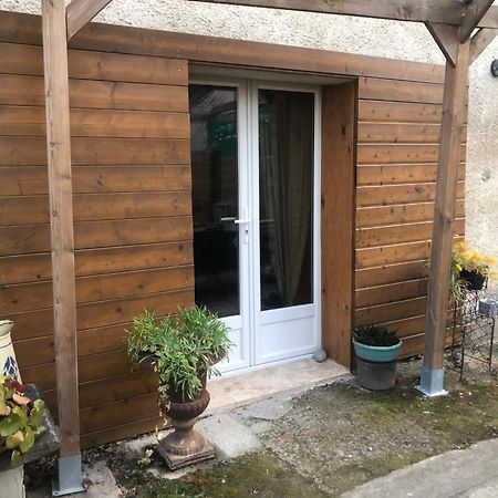 Bienvenue « A L'Ombre Du Figuier » Apartment Pieusse Luaran gambar
