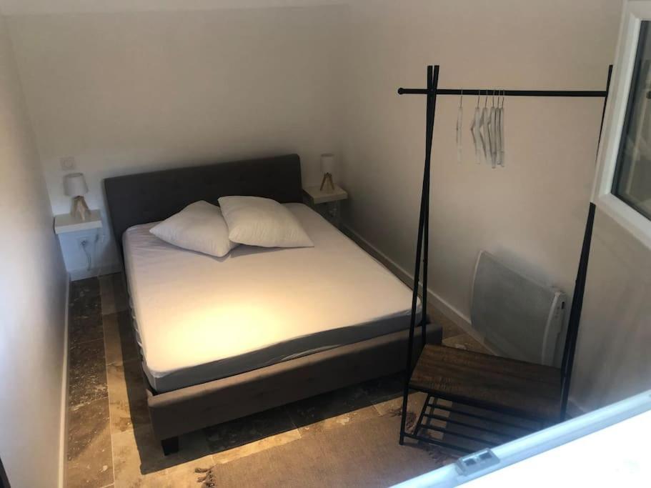 Bienvenue « A L'Ombre Du Figuier » Apartment Pieusse Luaran gambar