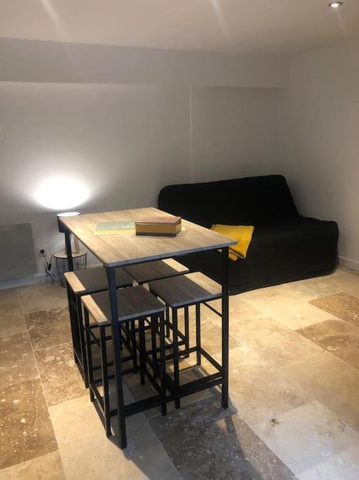 Bienvenue « A L'Ombre Du Figuier » Apartment Pieusse Luaran gambar