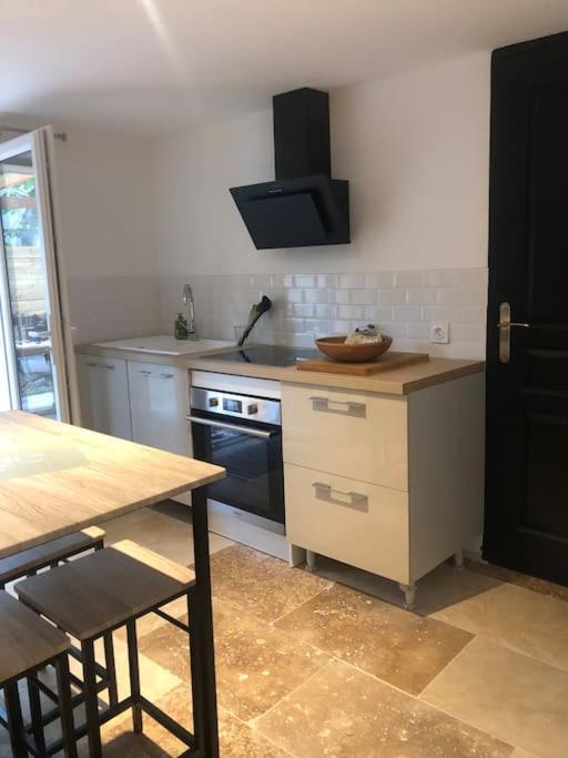 Bienvenue « A L'Ombre Du Figuier » Apartment Pieusse Luaran gambar