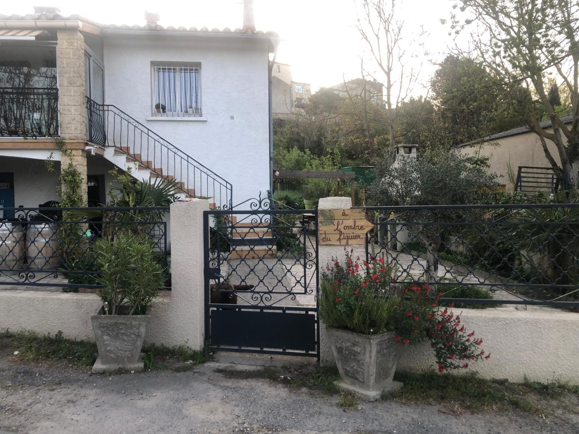Bienvenue « A L'Ombre Du Figuier » Apartment Pieusse Luaran gambar